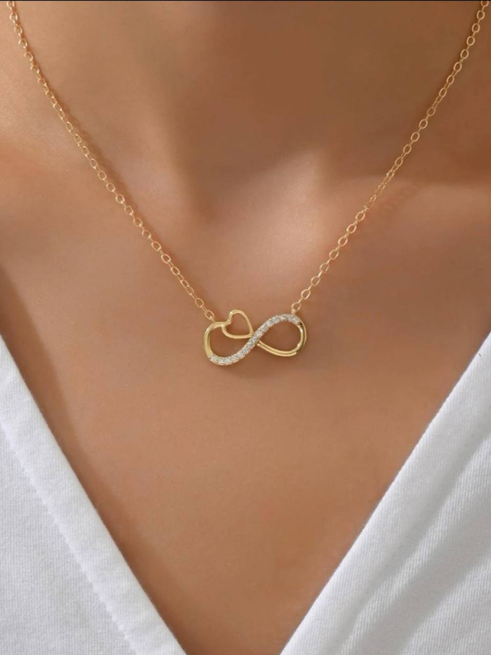 Fashion Copper Rhinestone Infinity Symbol Pendant Necklace