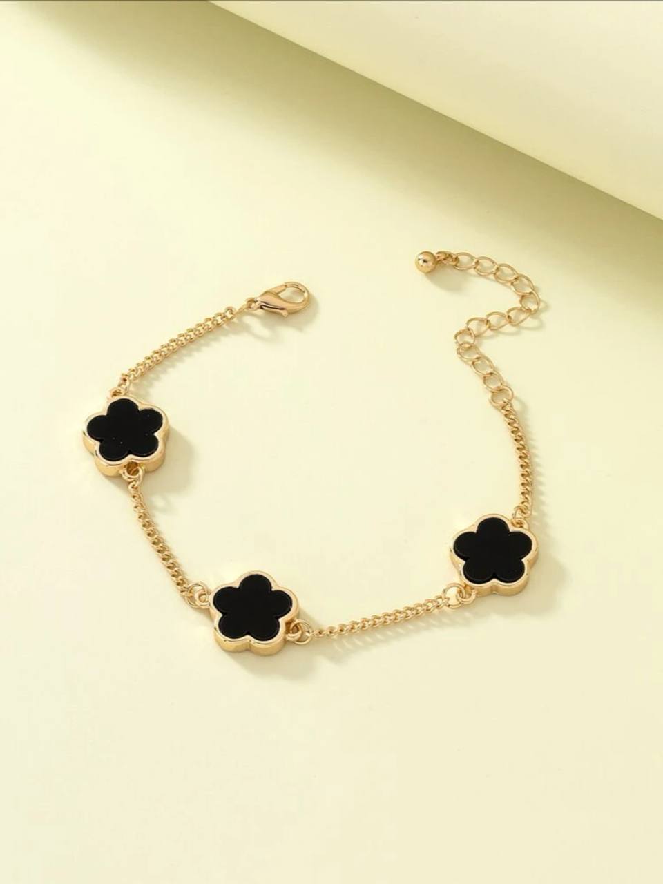 Metallic Party Dance Clover Bracelet