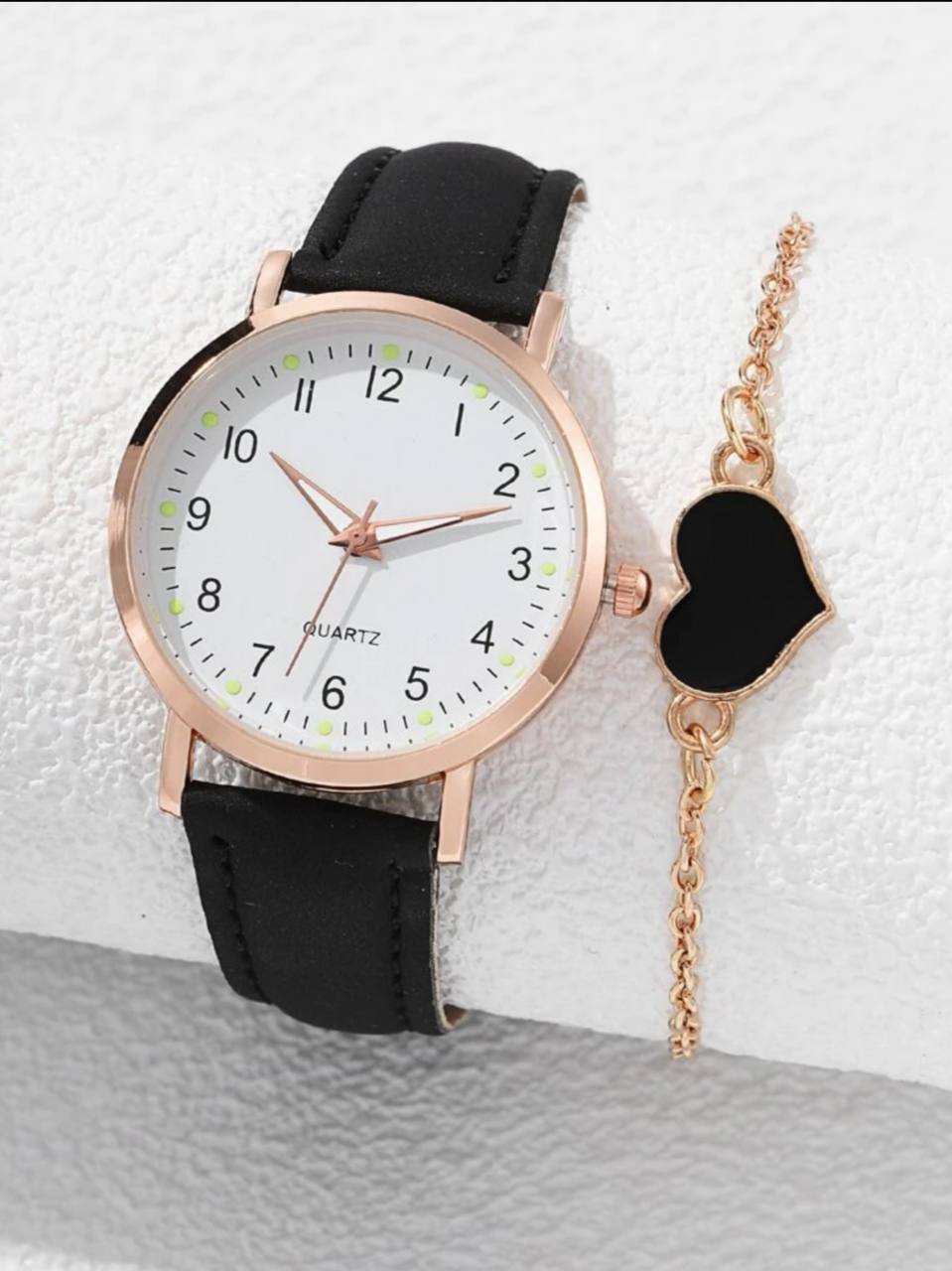 Round Pointer Quartz Watch & 1pc Bracelet